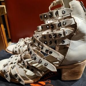 Freebird by Steven Multi-Strap Cream Sandals